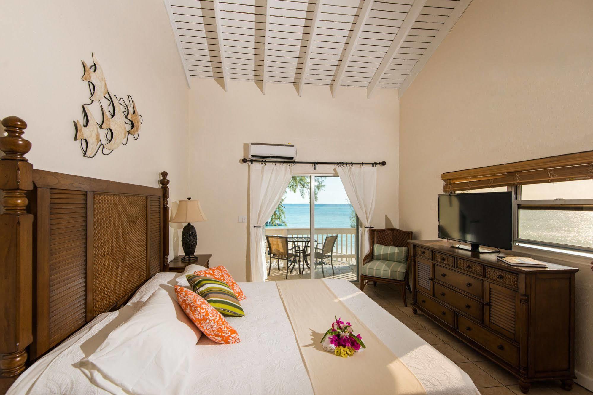 Bohio Dive Resort Cockburn Town Bagian luar foto